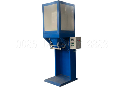 Manure fertilizer bag filling machine